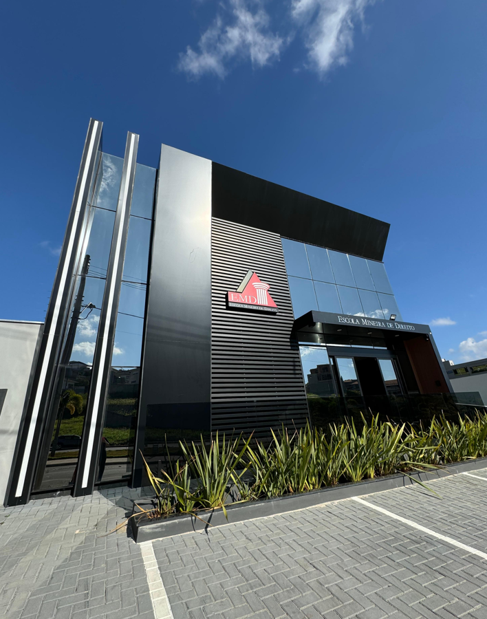 Escola Mineira de Direito consolida projeção nacional no ensino jurídico