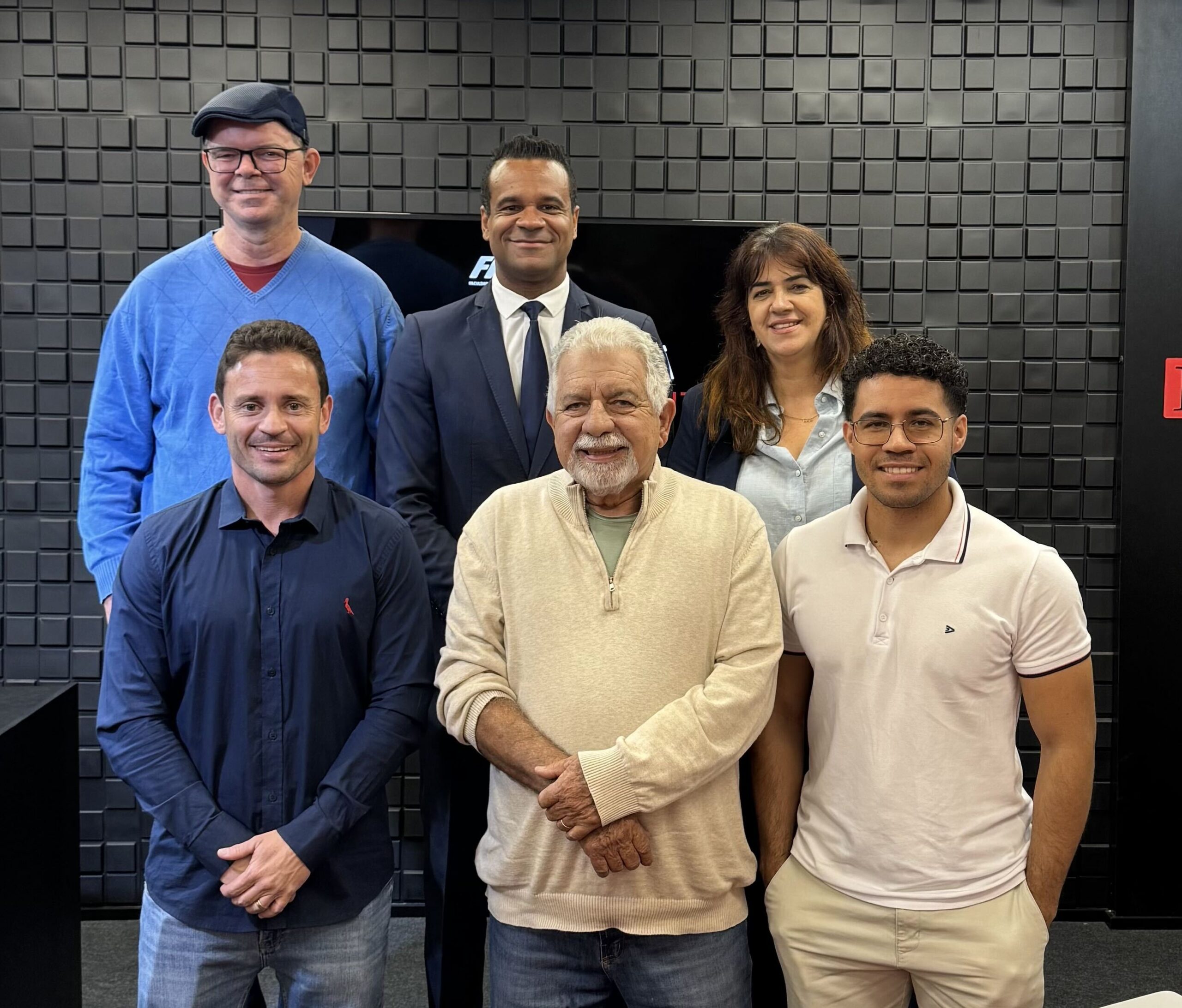 Escola Mineira de Direito recebe visita do projeto Câmara nas Empresas