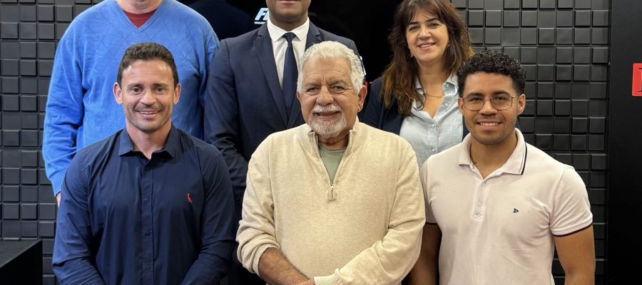 Escola Mineira de Direito recebe visita do projeto Câmara nas Empresas